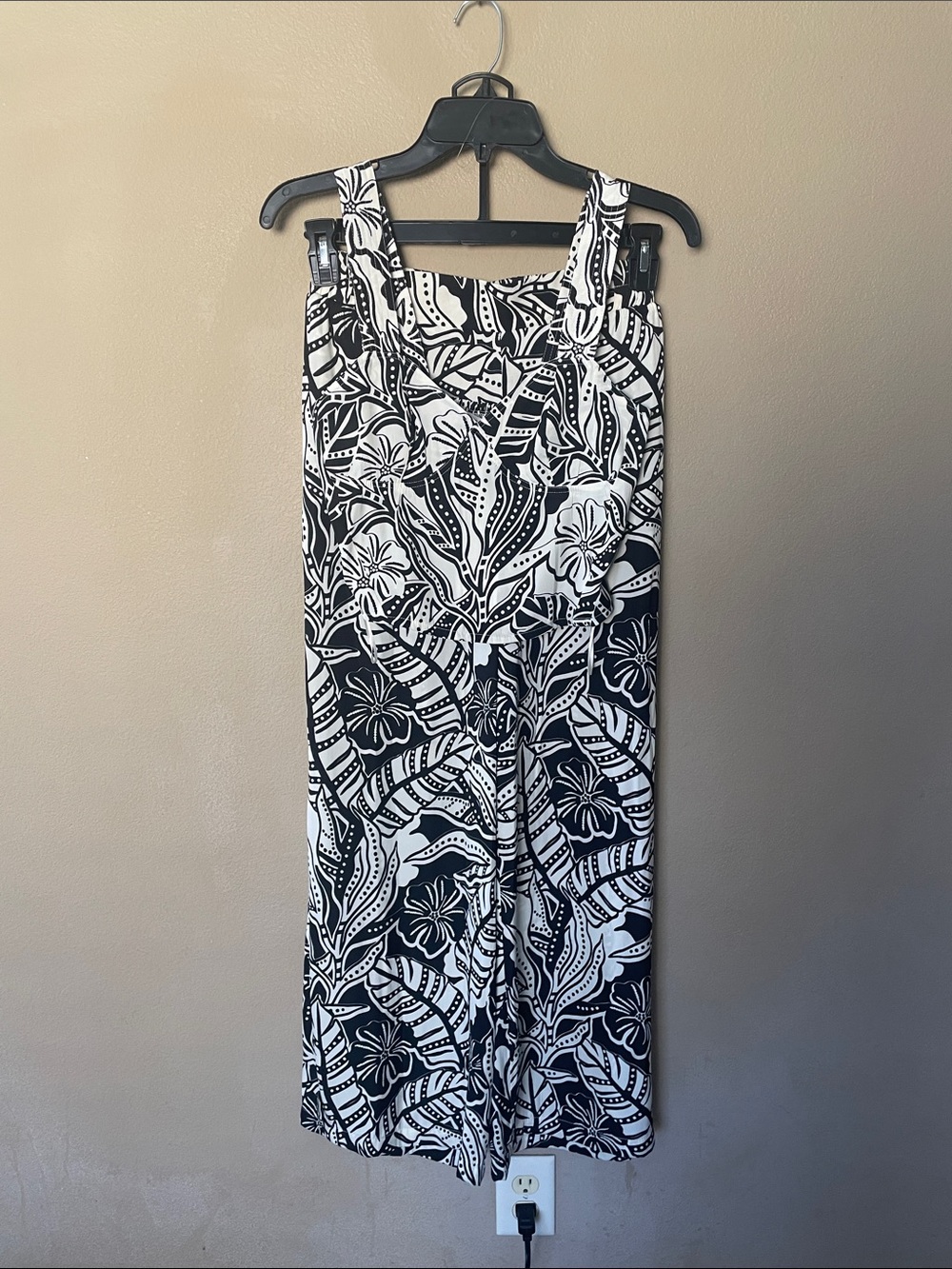Rose & Olive Black and White Floral Wide-Leg 2 Piece Set